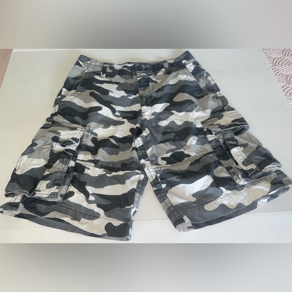 Men's Camouflage Cargo Shorts - Picture 11 of 11
